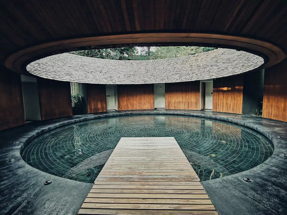 Май Кхао, Renaissance Phuket Resort & Spa часы работы