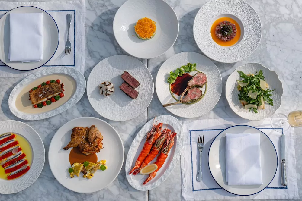 Bang Tao, La Crique visit