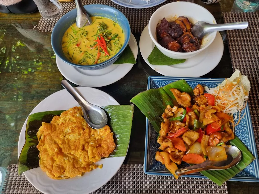 Si Sunthon, Krua Praya location