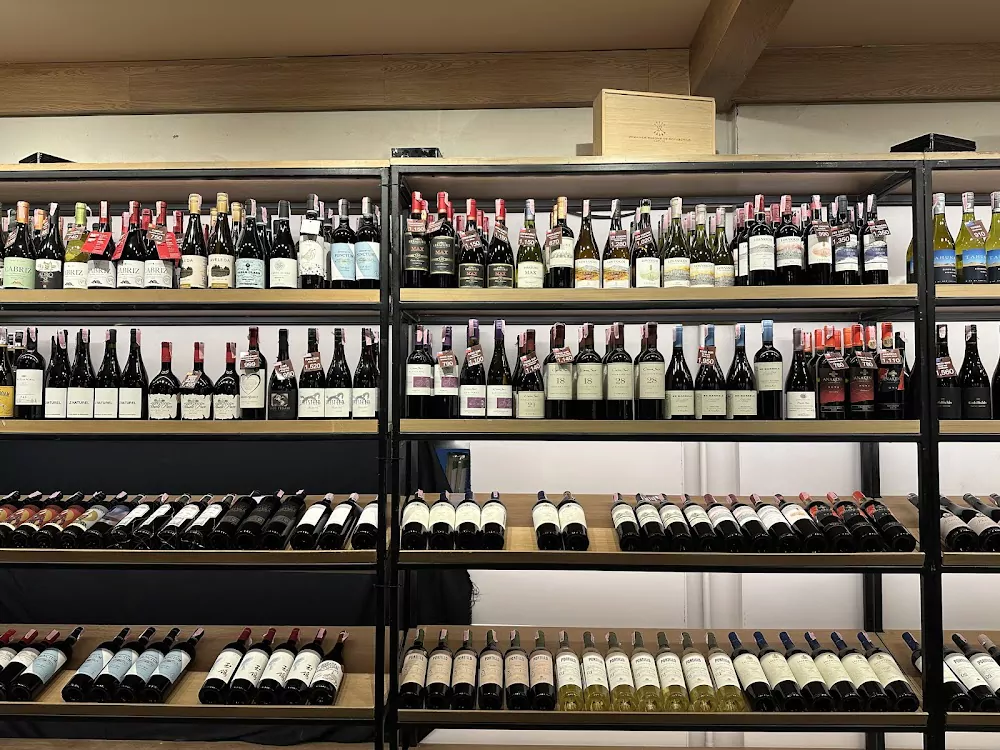 Si Sunthon, The Barrel Cherngtalay address