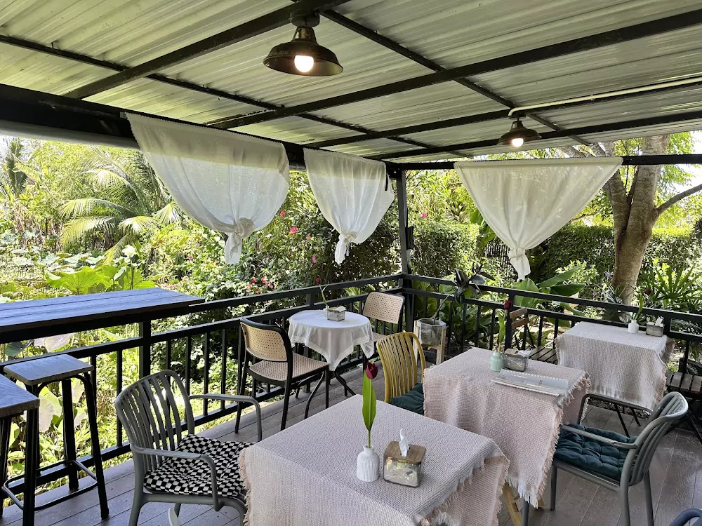 Банг Тао, Sist.ers Cafe посетить