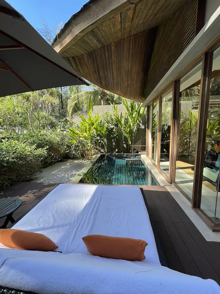 Май Кхао, Renaissance Phuket Resort & Spa сходить