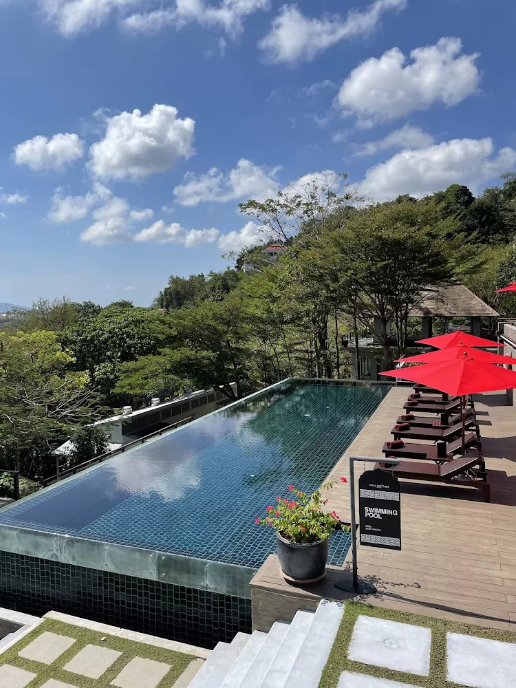 Chalong, Villa Zolitude opening hours