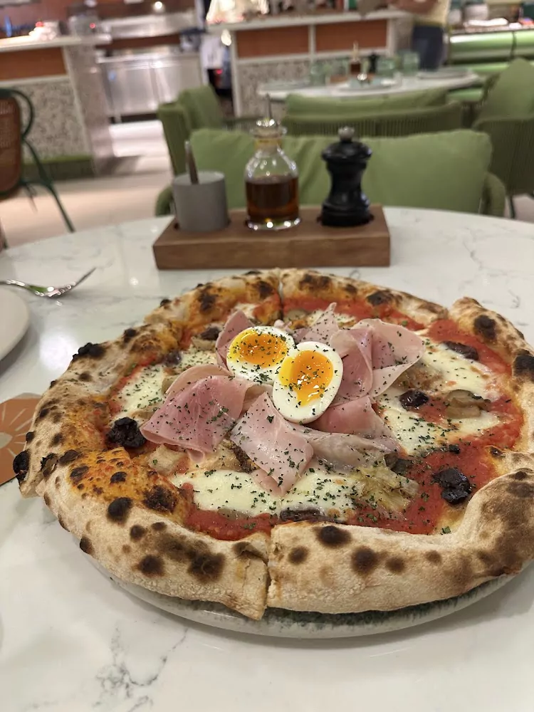 Patong, Goodfellas Pizzeria Phuket location