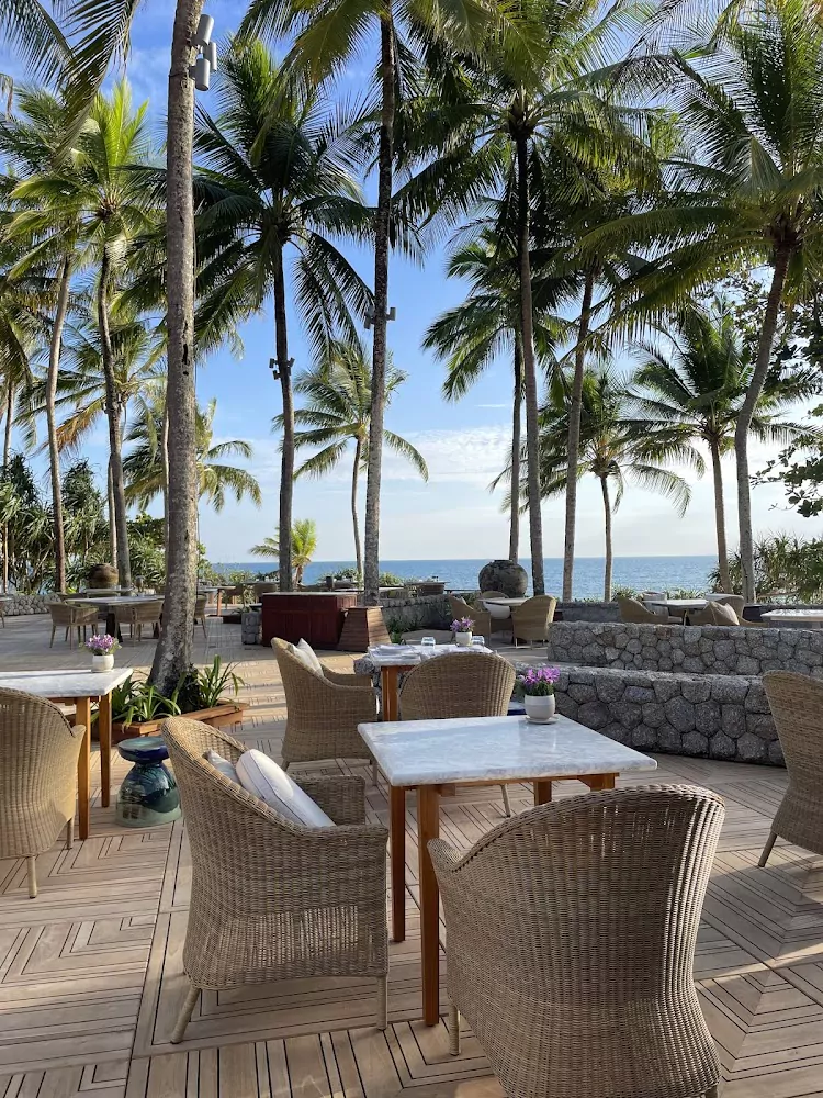 Bang Tao, La Crique visit