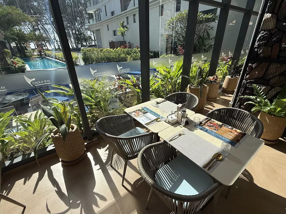 Банг Тао, Eagle Ray Restaurant время работы