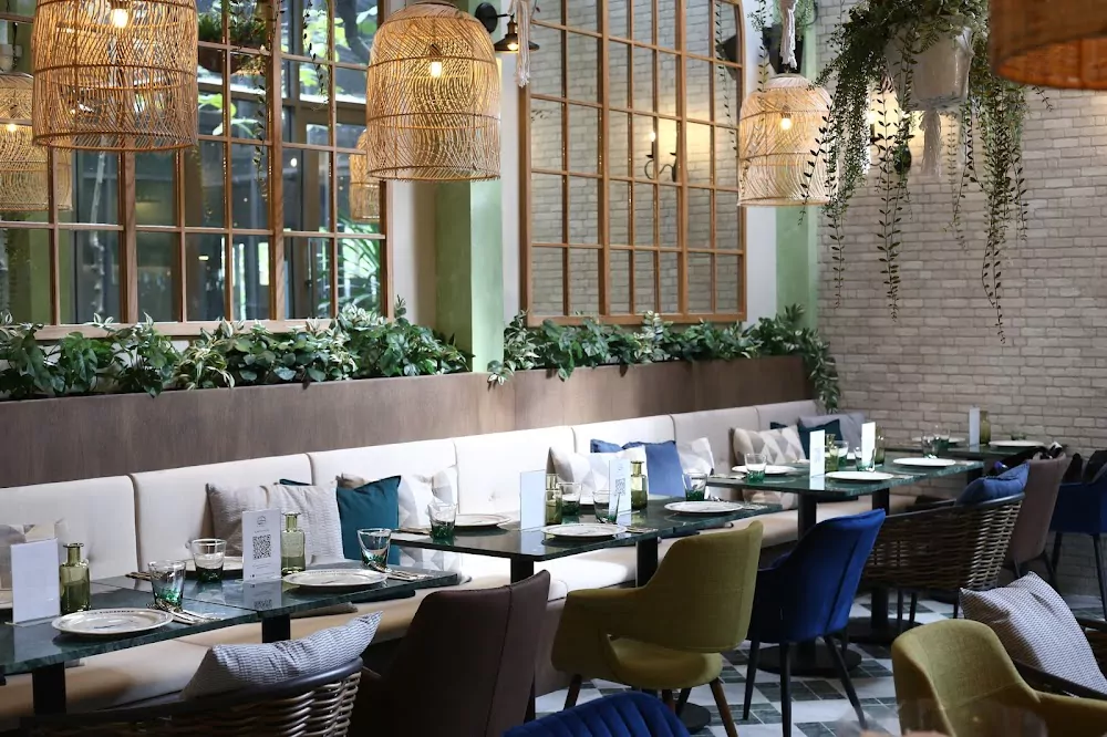 Bang Tao, The Farmer and The Fisherman Porto de Phuket location