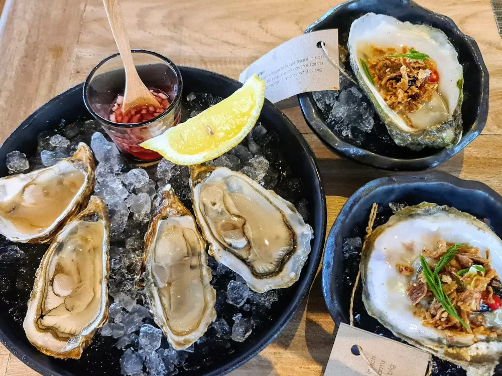 Si Sunthon, Thai Library at Trisara opening hours