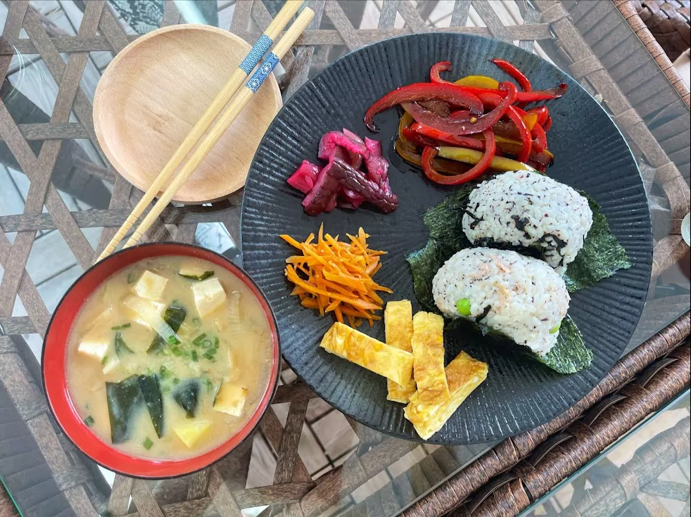 Чалонг, Donna Cafe — for NAVI часы работы