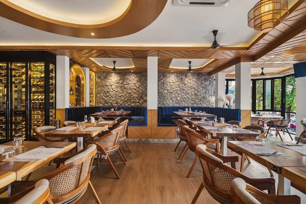 Patong, Mila Phuket find