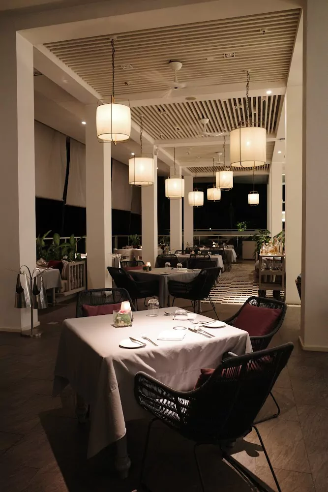 Nai Harn, Cosmo Restaurant directions