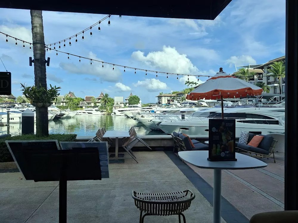 Ko Kaeo, Aim Lounge Phuket visit