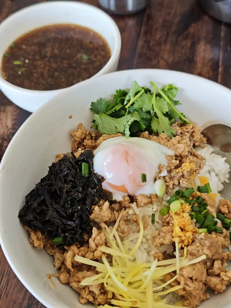 YrfOyqnsNuBJ8Hu5Lli1twwRqfqawM7S