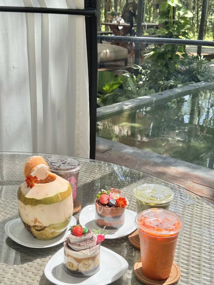 Си Сунтон, Timber Society — Private Pool Glamping время работы