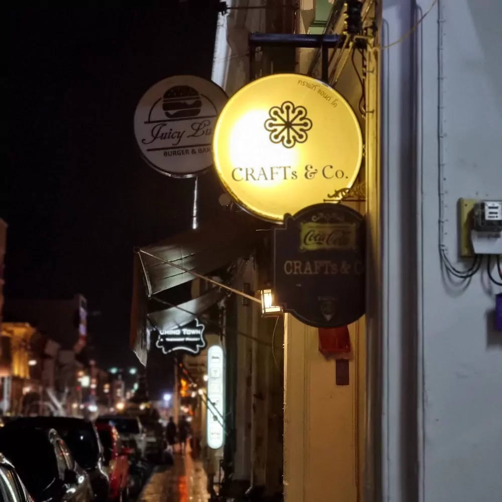 Phuket Town, CRAFTs & Co. working hours