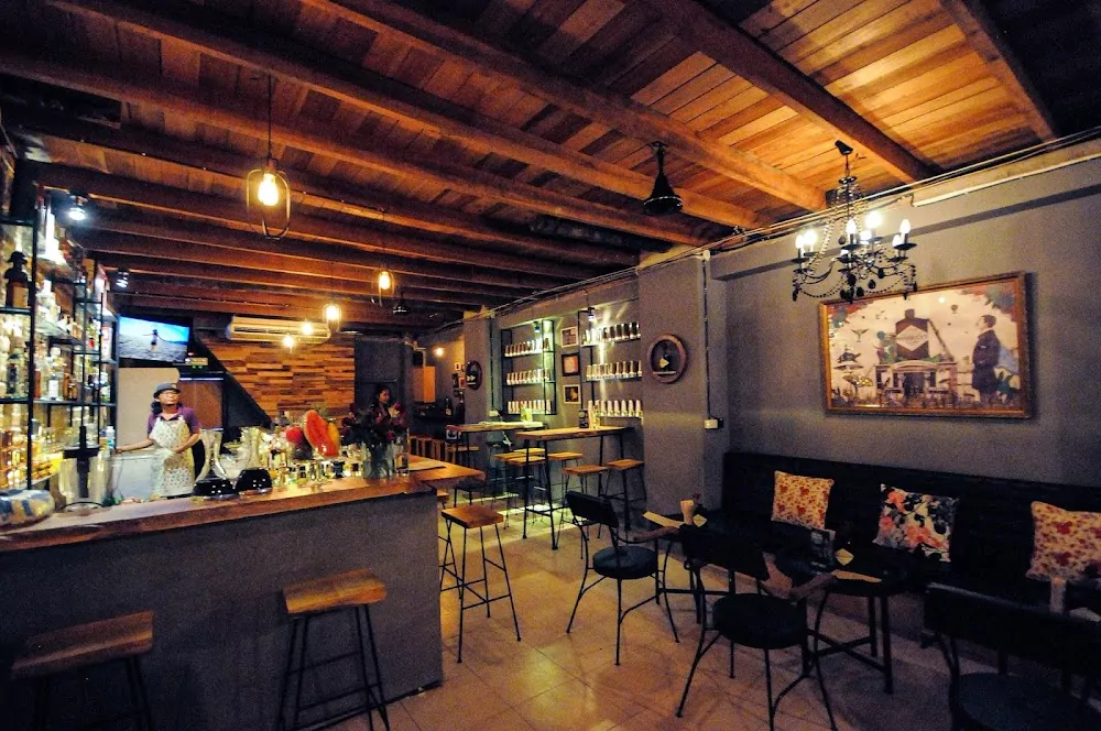 Phuket Town, Club No 43 photo