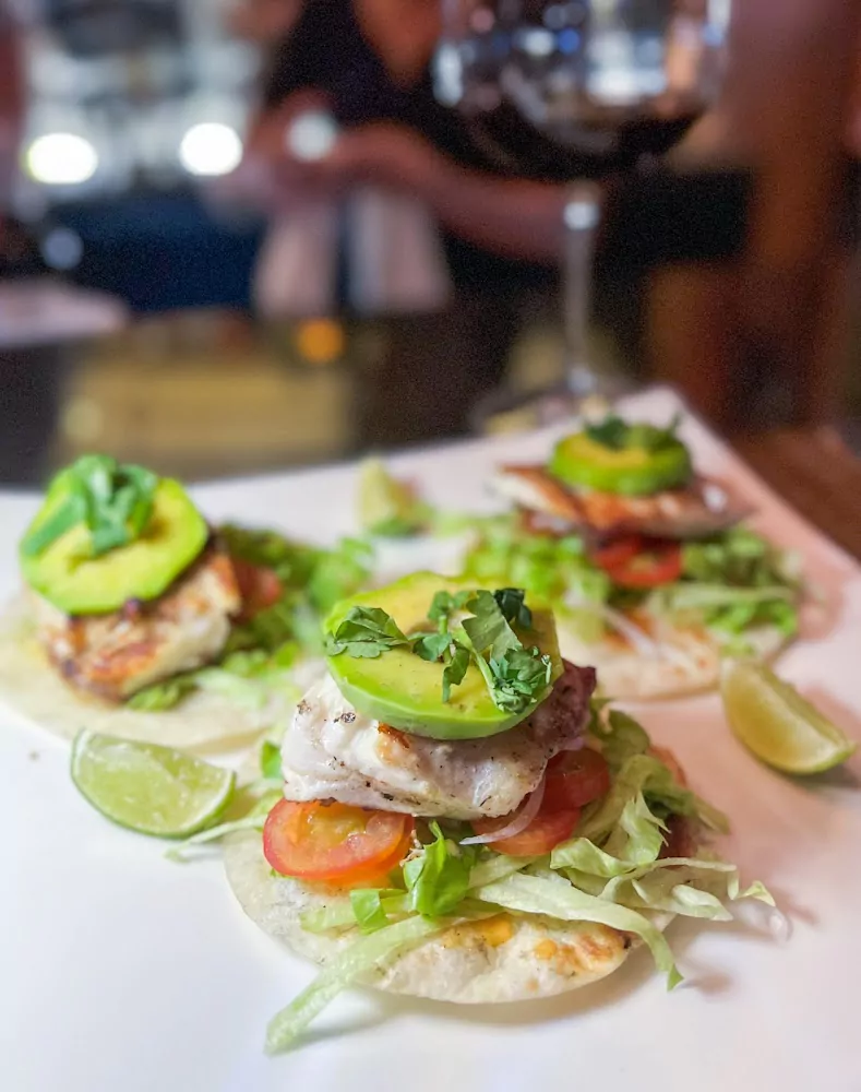 Банг Тао, Taste Bar & Restaurant часы работы