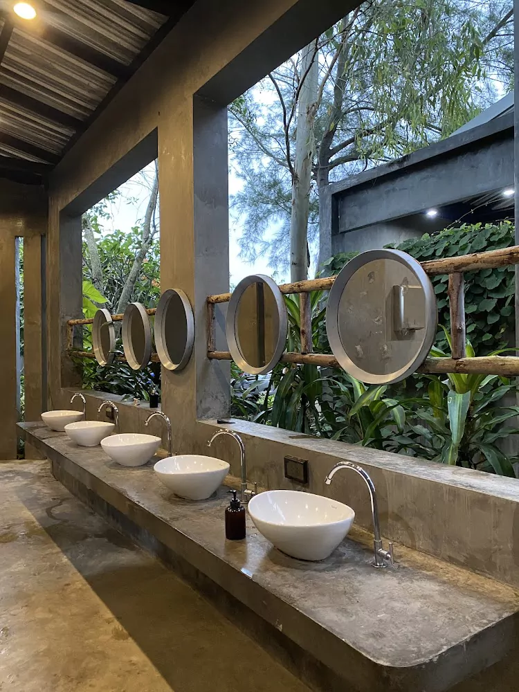 Раваи, Roost Glamping посетить