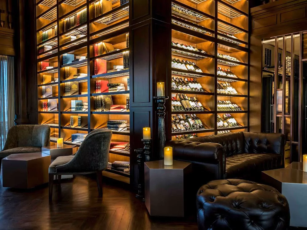 Phuket Town, Estrela Rooftop Bar & Restaurant how to reach