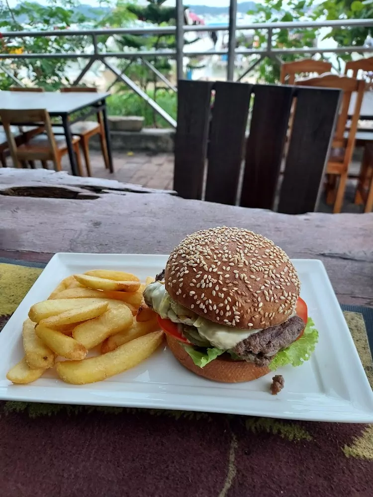 Чалонг, Chalong Pier Restaurant & Sports Bar как доехать