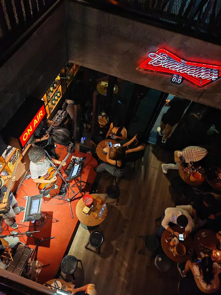 Phuket Town, Rhythm social bar how to get there