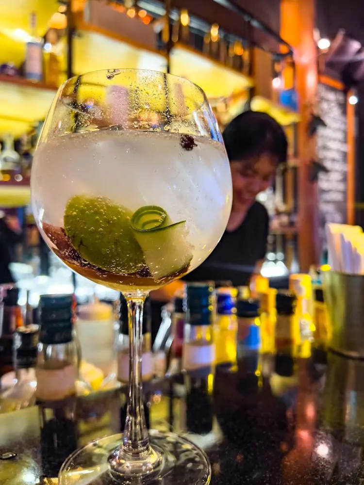 Банг Тао, Taste Bar & Restaurant посетить