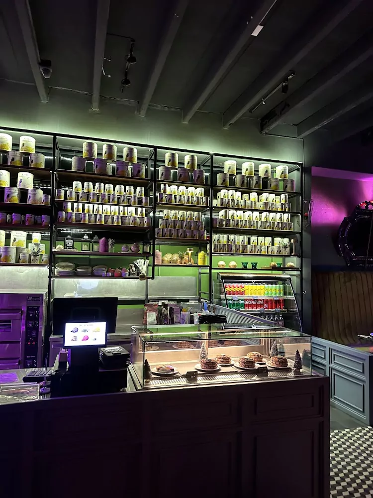 Phuket Town, Tones Karaoke by Tantitium как добраться