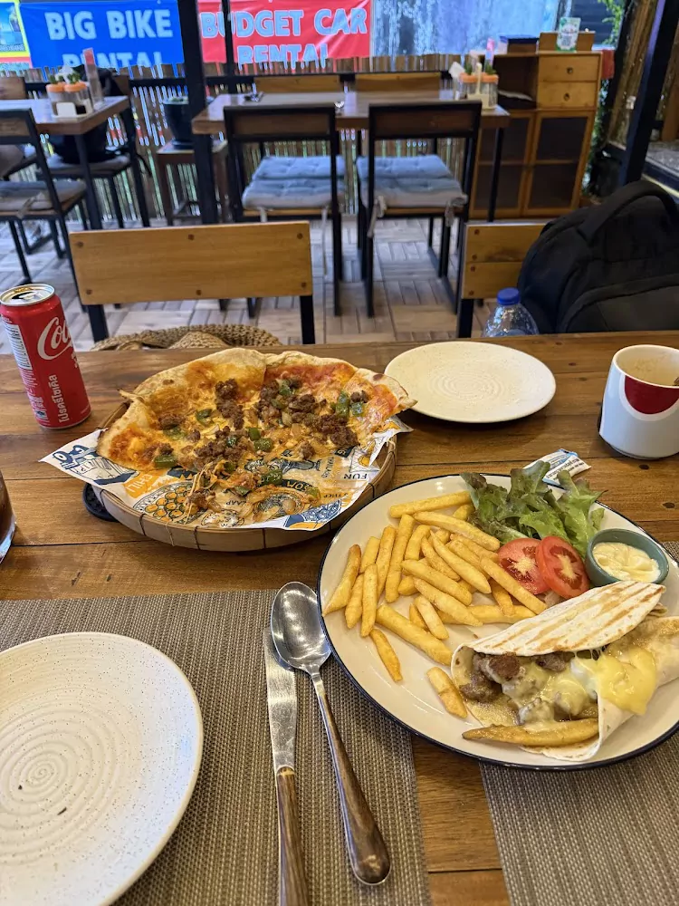 Kamala, Crash Bar & Restaurant opening hours