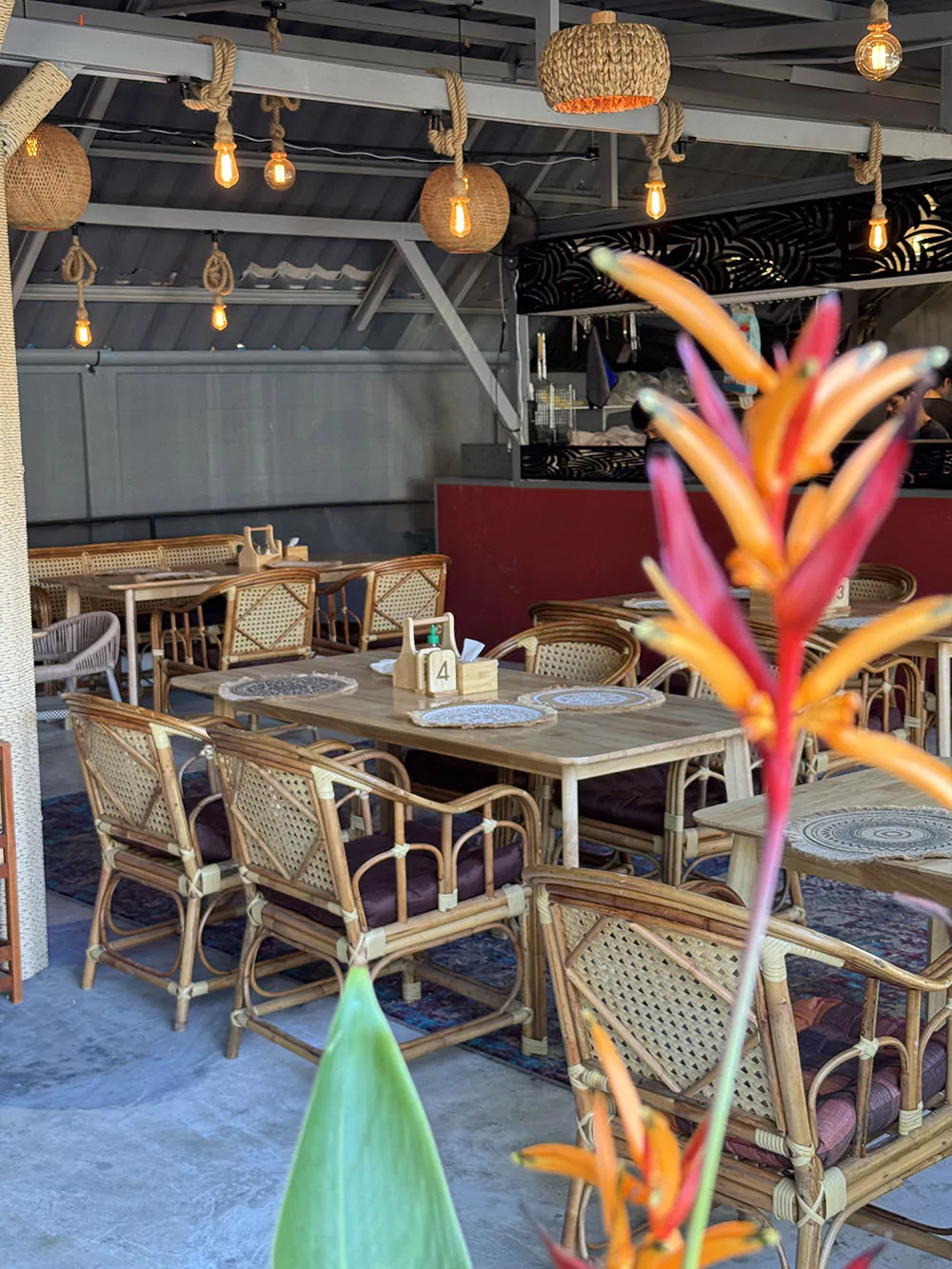 kDdIvr7e7iEAeQicAfVO_CSB8Yn-ZtLG