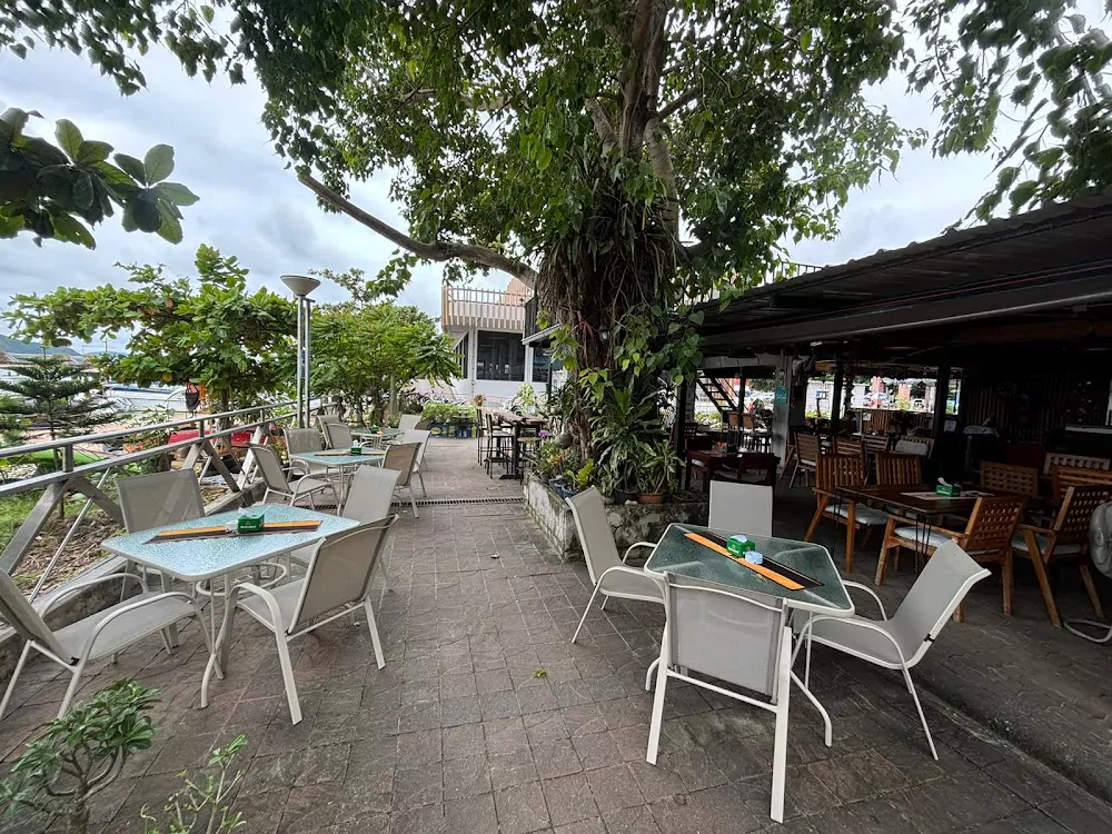 Чалонг, Chalong Pier Restaurant & Sports Bar часы работы