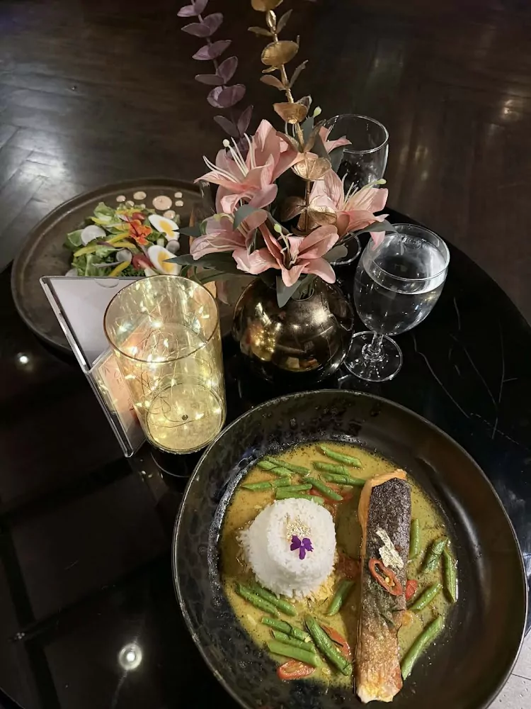 Phuket Town, Estrela Rooftop Bar & Restaurant how to get there