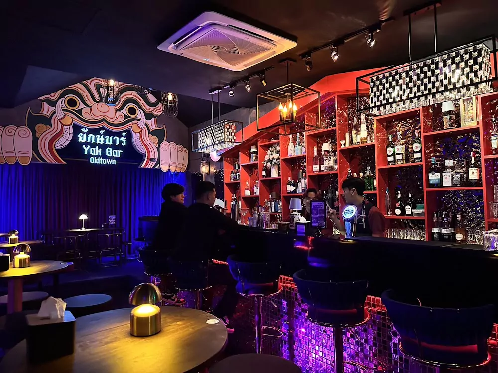 Phuket Town, Yakbar X Phuket directions