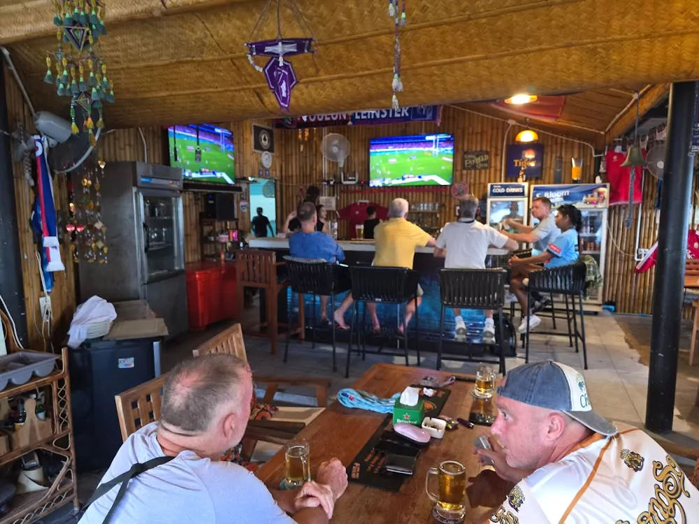 Чалонг, Chalong Pier Restaurant & Sports Bar карта