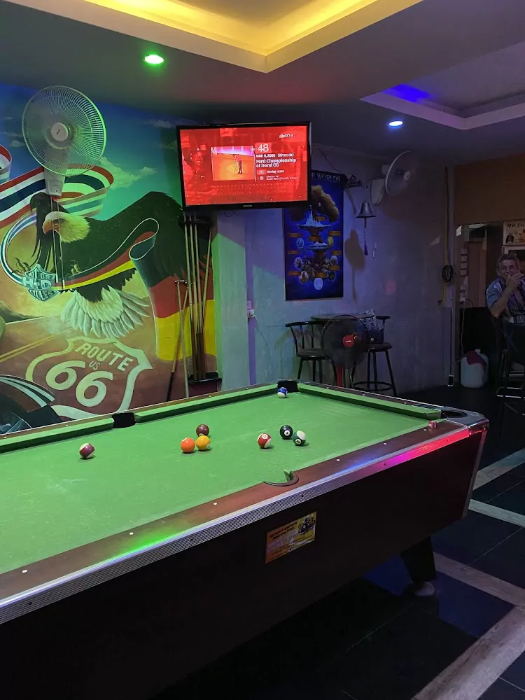 Камала, Valhalla Bar сходить