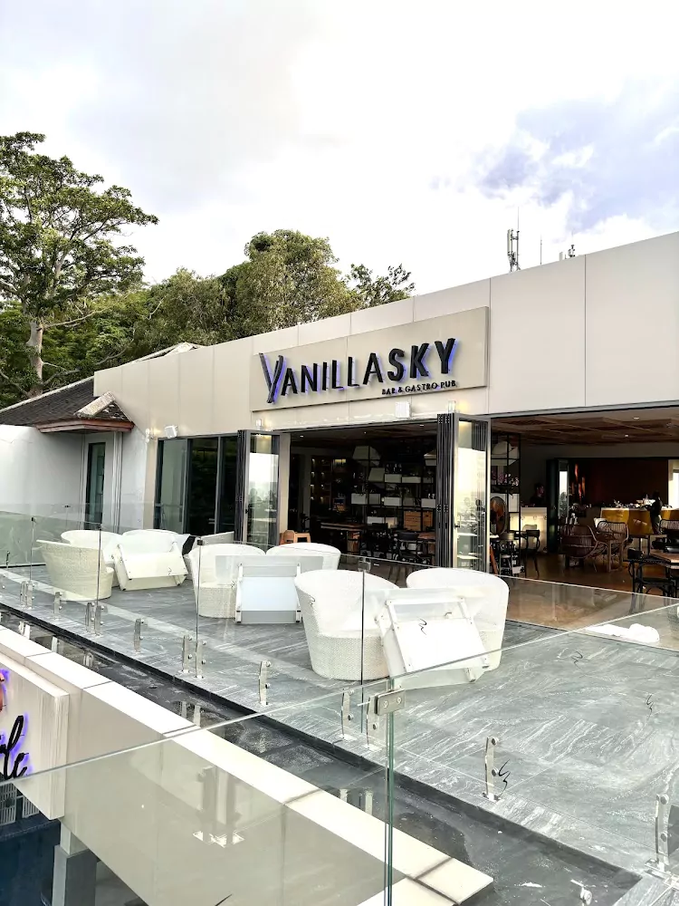 Kamala, Vanilla Sky Bar & Gastro Pub working hours