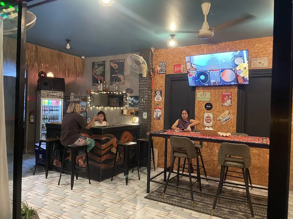 Kamala, Crash Bar & Restaurant opening hours