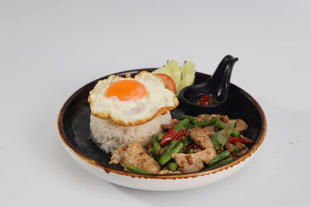 Kathu, Coyote Bar Restaurant By Mister Grill photo