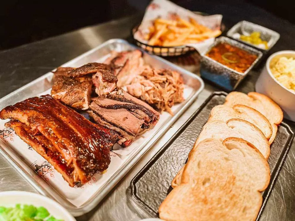 Phuket Town, Michel Angelo’s Bar, Lounge and Diner explore