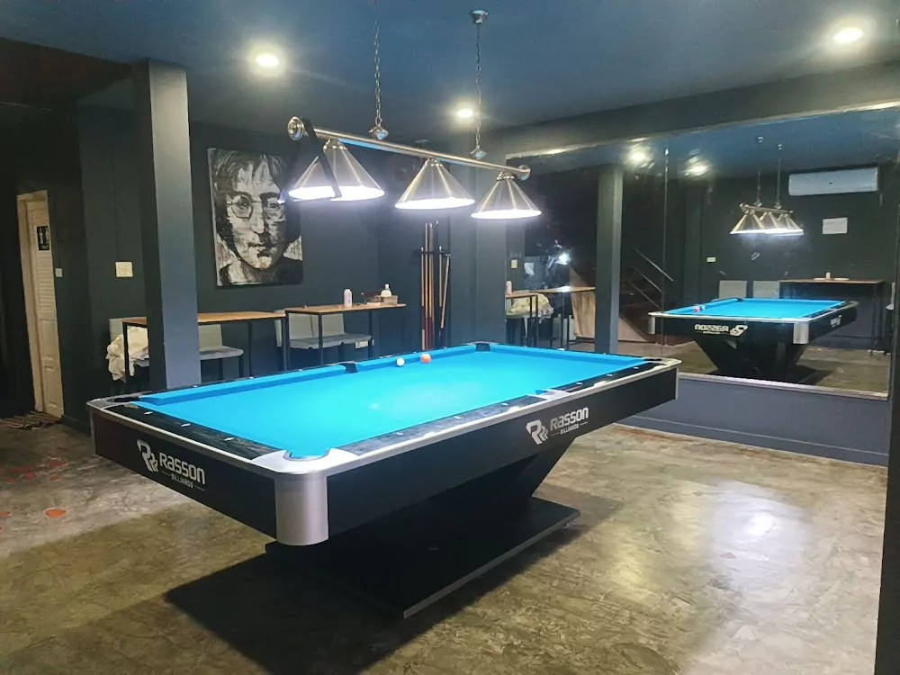 Kamala, Cromwell’s Bar & Bistro visit