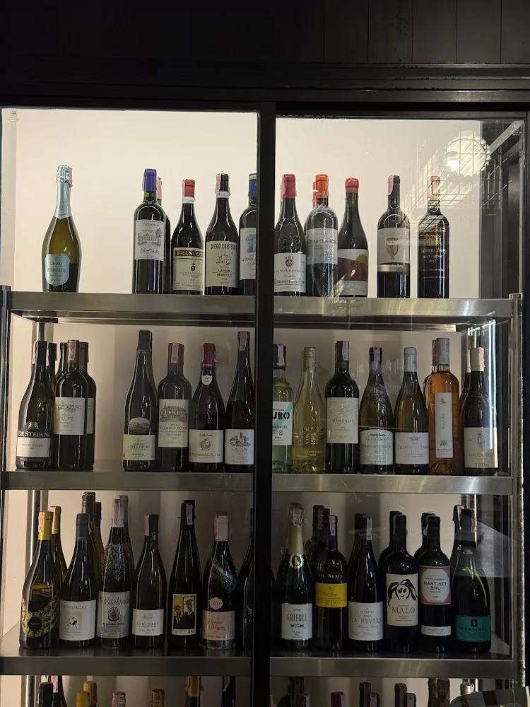 Phuket Town, DEEP TALK WINE BAR find