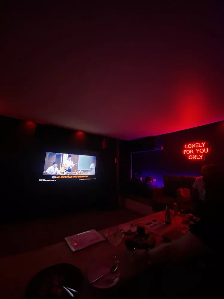 Phuket Town, Tones Karaoke by Tantitium маршрут