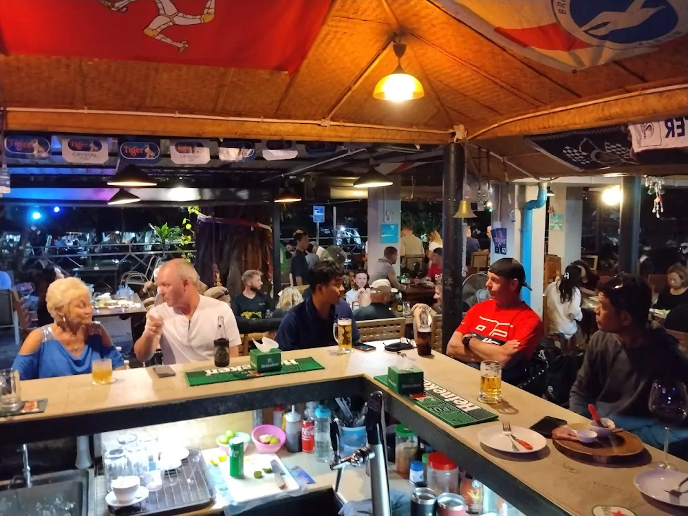 Чалонг, Chalong Pier Restaurant & Sports Bar точный адрес