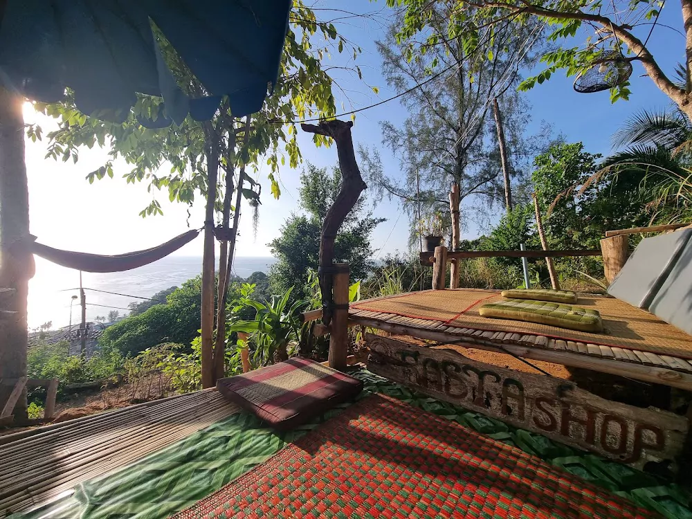 Ката, Black Pearl Art & Bar посетить