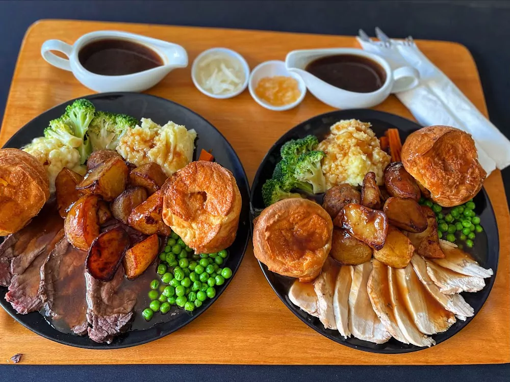 Раваи, Islander Sports Bar and Restaurant Rawai Phuket сходить