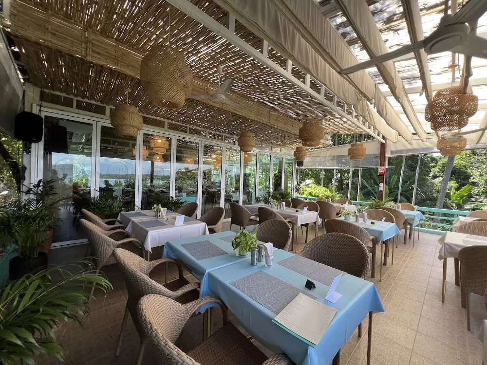 Раваи, Hidden Gem — Bar | Bistro | Bakery фото