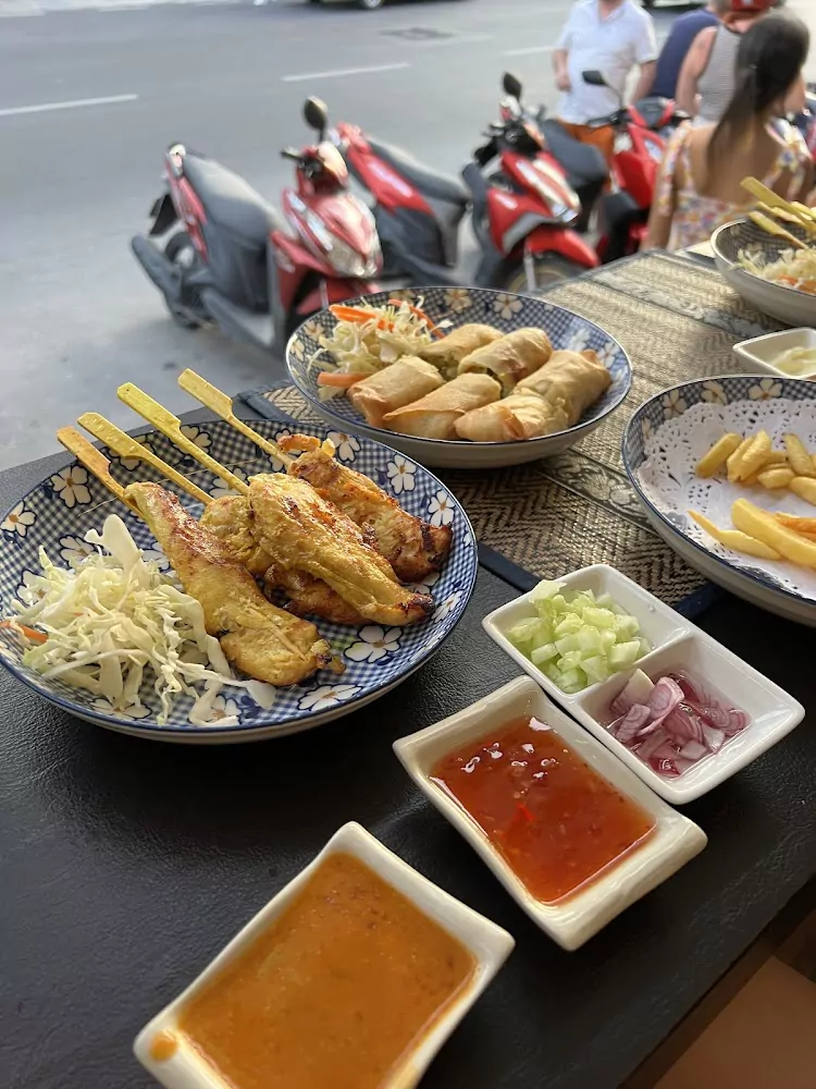 Patong, Hippie road(Bar,Restaurants,Live music) working hours