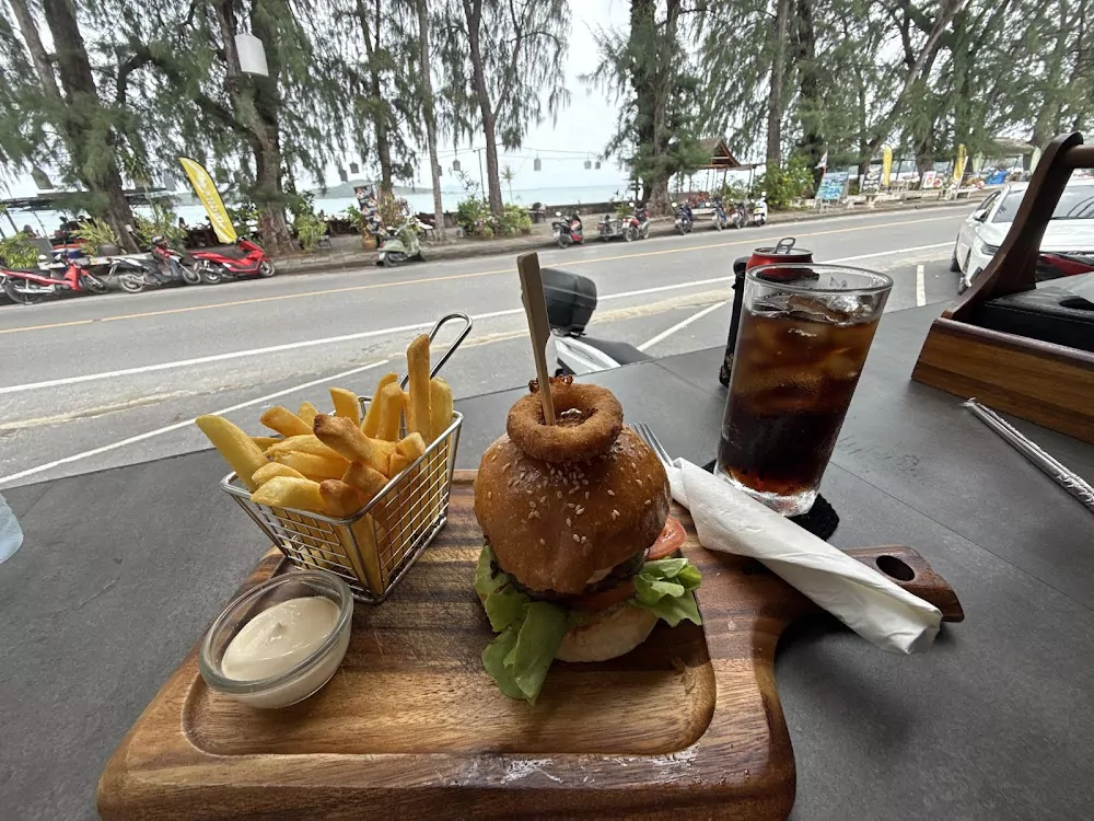 Раваи, Big Boys’ Burger Club — Rawai Beach маршрут