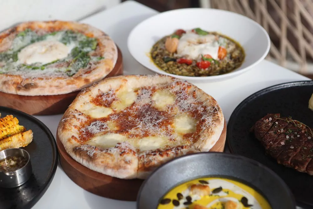 Rawai, Roof Rawai opening hours