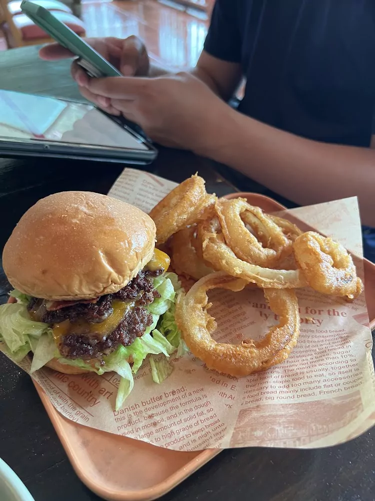 Патонг, Denz — CoWorking Cafe — Patong | Kathu, Phuket как добраться