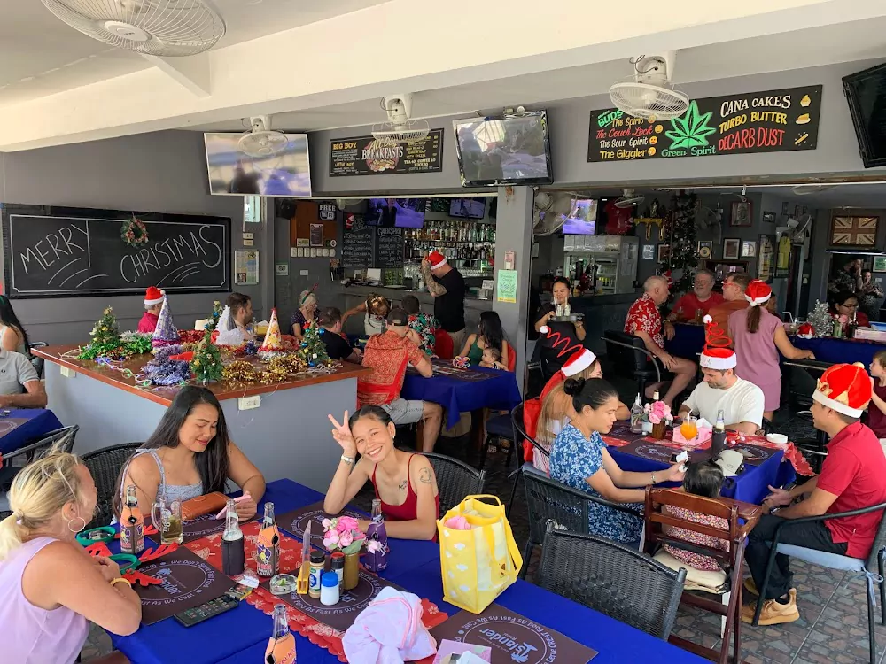 Раваи, Islander Sports Bar and Restaurant Rawai Phuket время работы